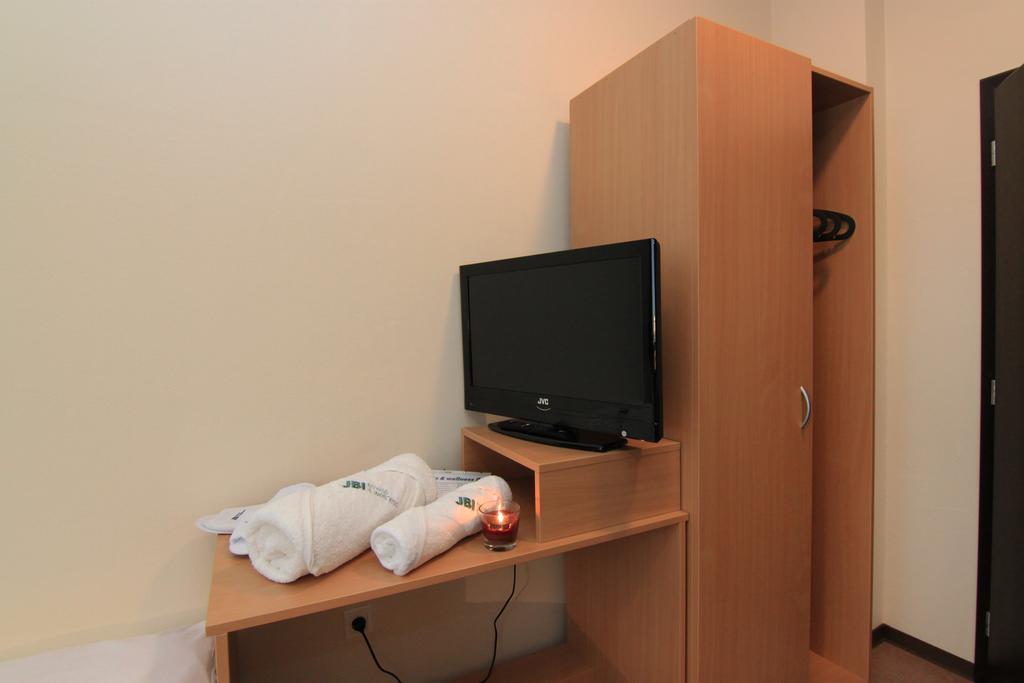Hotel Jbi Wellness à Kolín Chambre photo