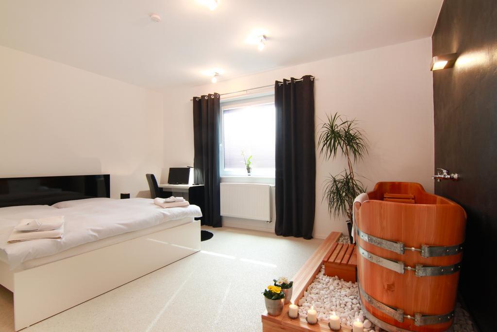 Hotel Jbi Wellness à Kolín Chambre photo