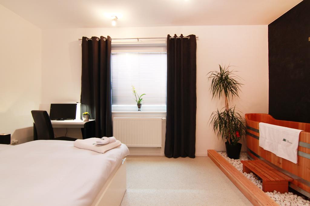 Hotel Jbi Wellness à Kolín Chambre photo
