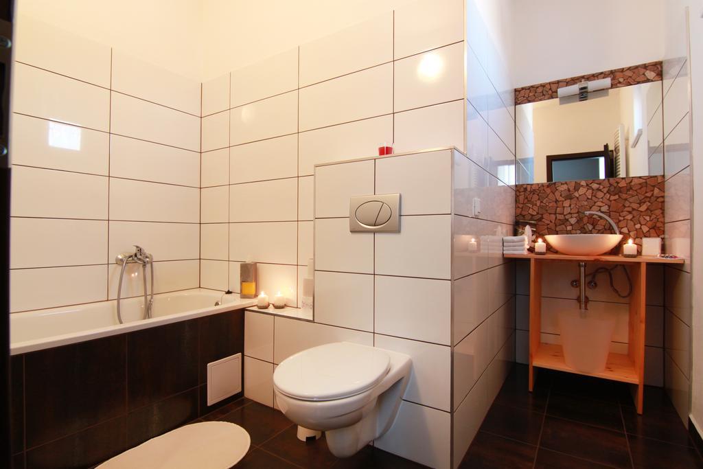 Hotel Jbi Wellness à Kolín Chambre photo